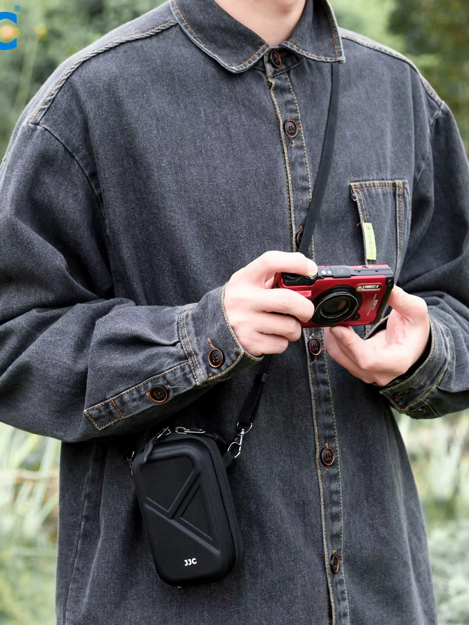 JJC Kompakte Kameratasche für Olympus TG-Serie in Schwarz mit Schultergurt-Karabiner - Bild 7
