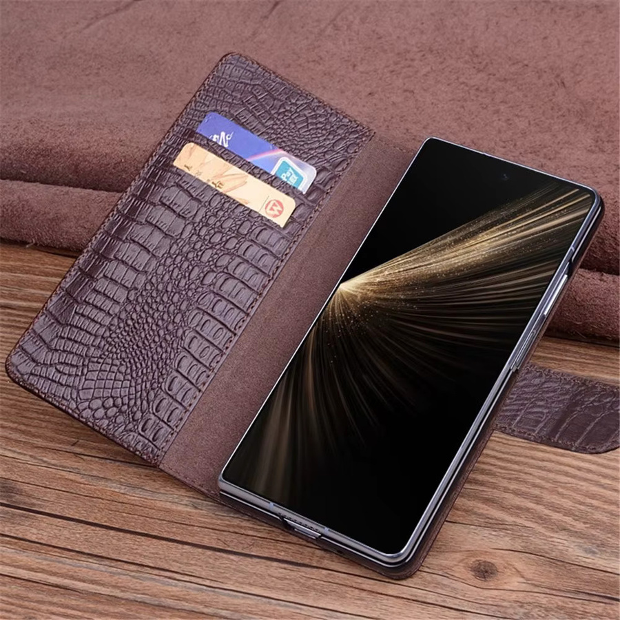 Premium-Klapphülle aus natürlichem Rindsleder im Krokodil-Design für Honor Magic V6 V5, Farbe: Braun - Bild 1