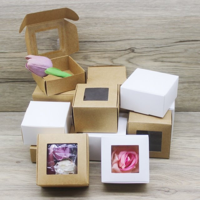 Set aus 10 Geschenkverpackungsboxen mit Sichtfenster in Weiß und Kraftpapier für Süßigkeiten und Partys - Bild 1