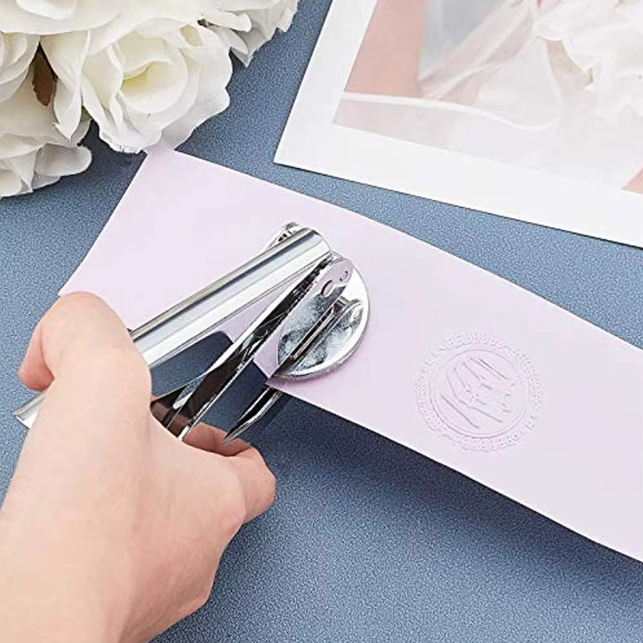 Tragbarer Handheld Papier Embosser aus Metall in Silber für Büro Dokumente und Handwerk - Bild 2