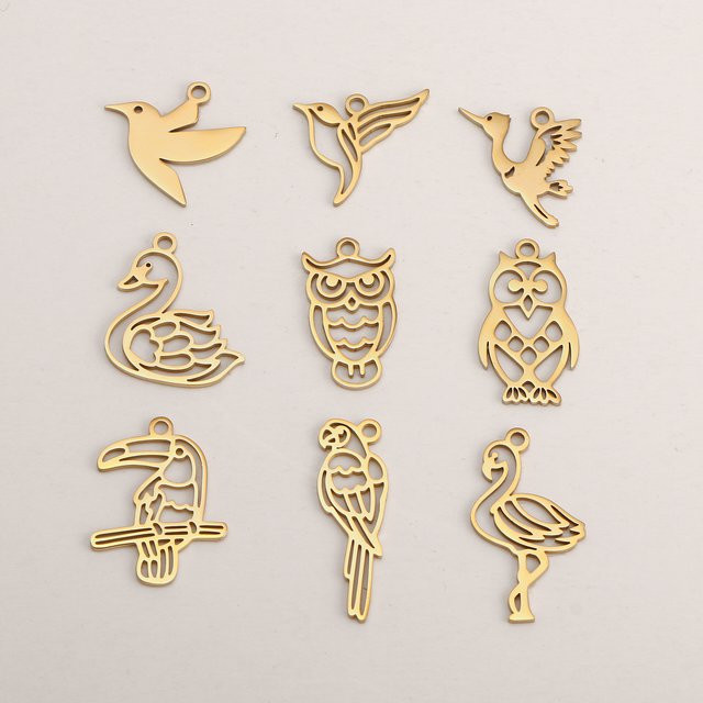 5 Stück Charms Anhänger Edelstahl, Eule, Kolibri, Papagei, Gold, Unisex - Bild 1