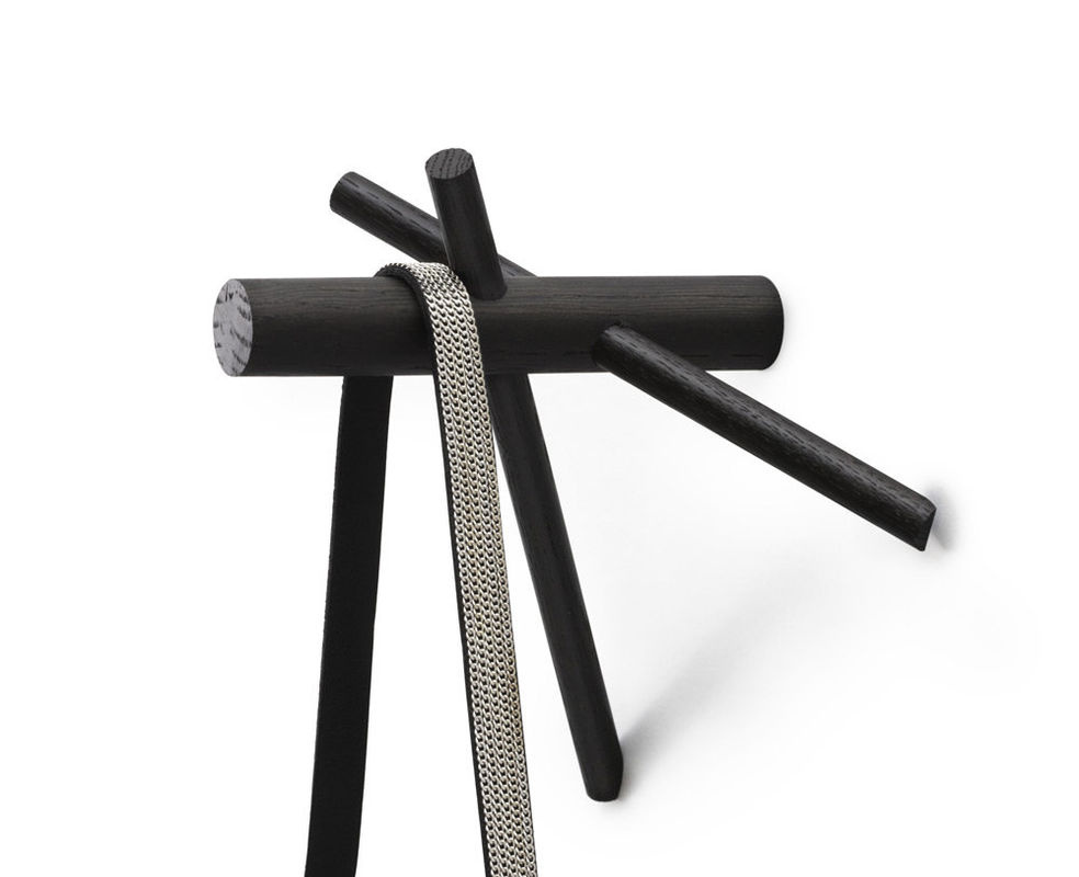 Normann Copenhagen Sticks Garderobe in Schwarz Matt mit Haken im nordischen Design - Bild 3