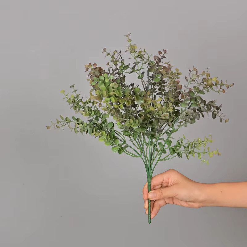 YO CHO Künstlicher Eukalyptus Blumenstrauß aus Kunststoff in Grün und Lila, 5-Zweig Dekoration für Hochzeit, Zuhause und DIY-Projekte - Bild 1