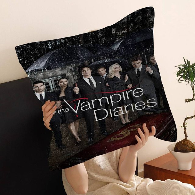Personalisierter Kissenbezug The Vampire Diaries für Kinder und Partydekoration, Schwarz, B/B: 35 x 35 cm - Bild 1