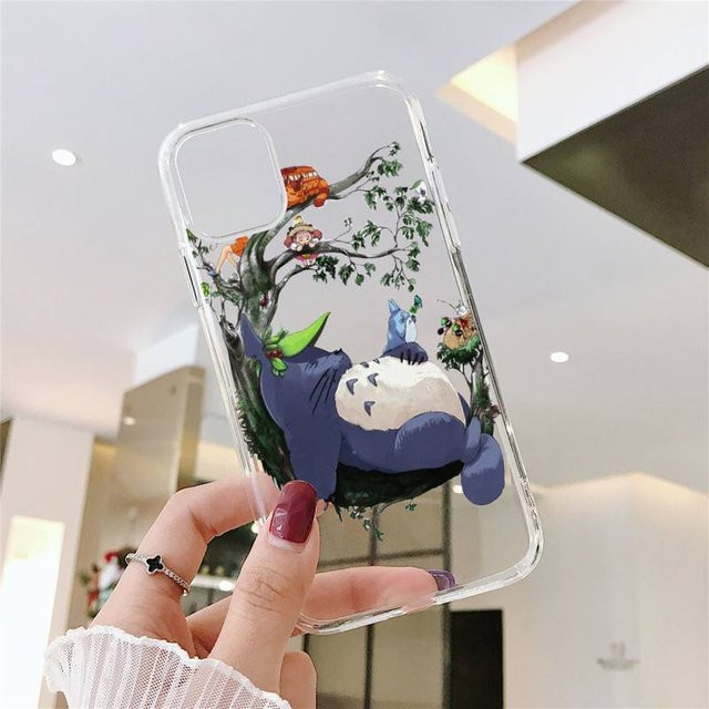 Transparente Handyhülle mit Ghibli Totoro und Sprite Away Motiv für Apple iPhone Modelle - Bild 1