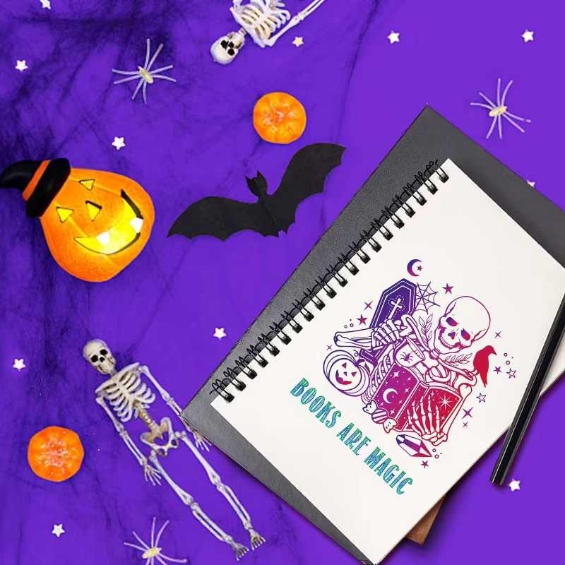 Transparenter Silikonstempel mit Halloween Skelett und magischen Büchern für DIY Scrapbooking - Bild 2
