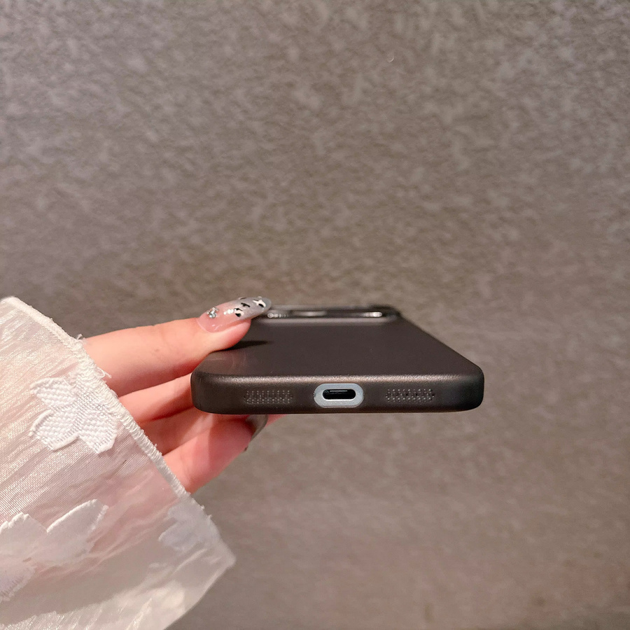 Ultradünne matte Handyhülle NYFundas für iPhone 17 Pro Max, 16, 15 Plus, 14, 13, 12 in Schwarz - Bild 1