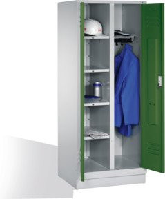 C+P Wäsche-Spind Classic auf Sockel mit 2 Abteilen, Korpus Lichtgrau und Front Resedagrün, H: 185 cm, B: 81 cm, T: 50 cm - Bild 1