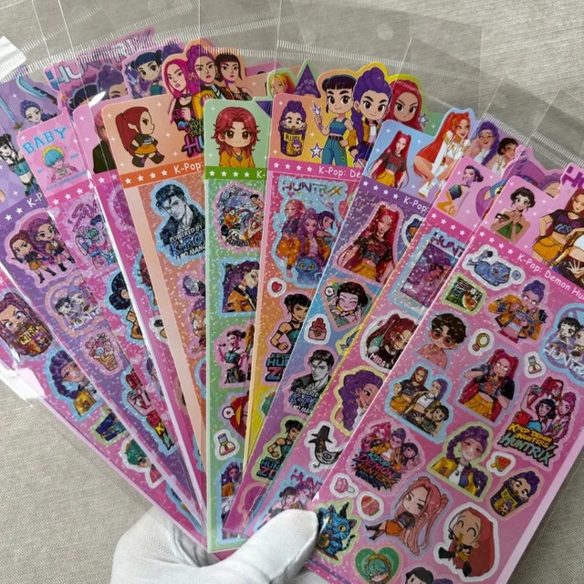 Hasbro Anime-Cartoon-Lasersticker, Dekorative Aufkleber, multicolour - Bild 1