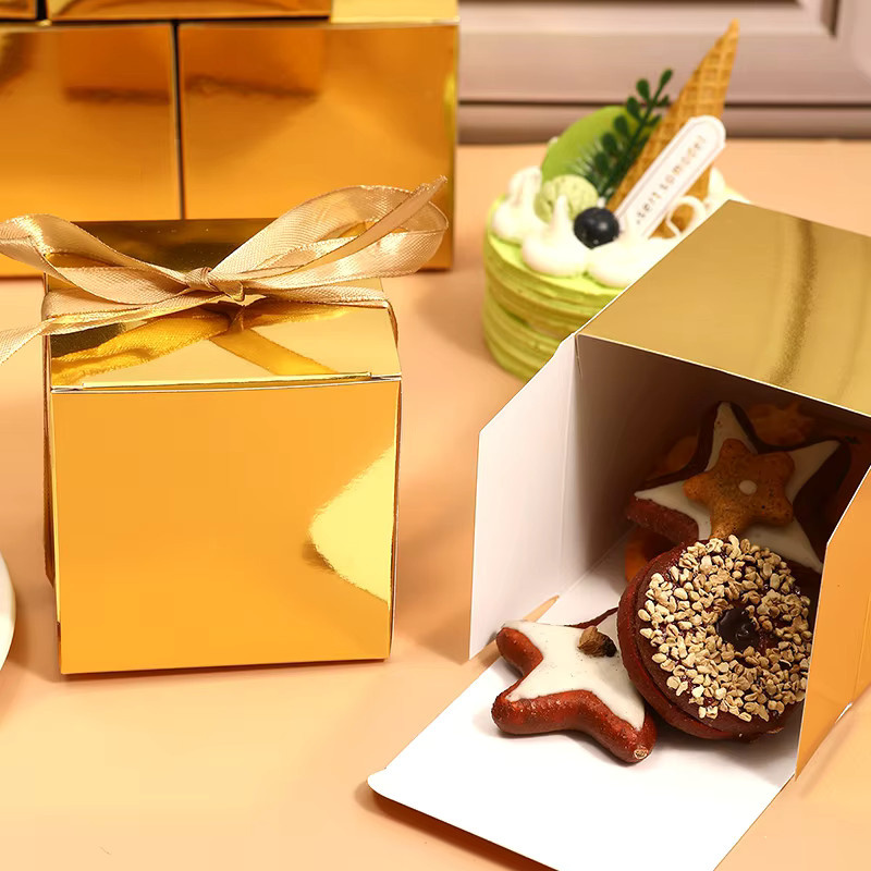 10 Stück Goldene Geschenkboxen mit Deckel und Siegelband, B/T/H: 12,7 x 12,7 x 12,7 cm - Bild 2