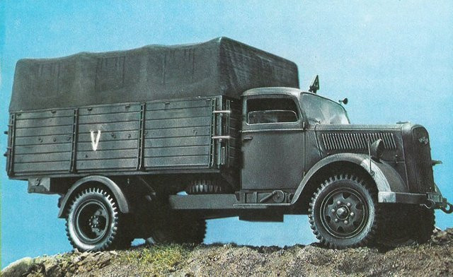 Italeri Opel Blitz S, Fahrzeug, Schwarz - Bild 1