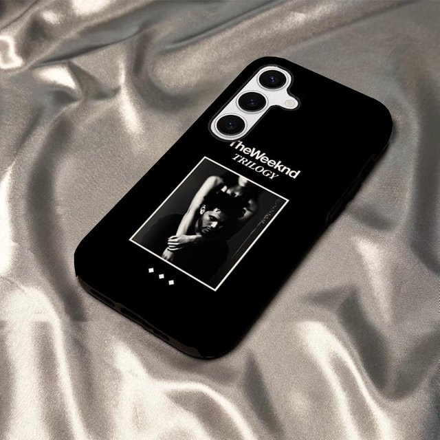 The Weeknd House Of Balloons Handyhülle in Schwarz für Samsung Galaxy S25 S24 S23 S22 S21 Plus Ultra A56 A36 A26 A16 mit glänzendem HD Hardcase PC-Design - Bild 1