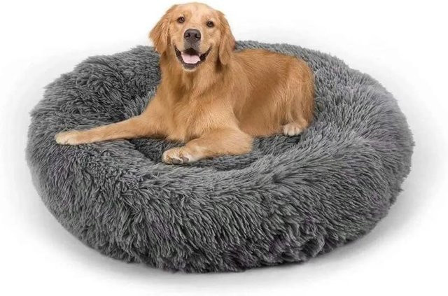 Var Vogue Donut Hundebett aus Mikrofaser in Schwarz, waschbares Kuschelkissen für Hunde und Katzen - Bild 1