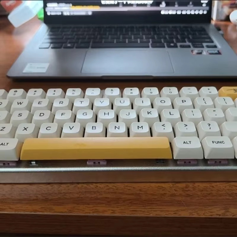 MiFuny Biene Milch Tastenkappen Set aus PBT im XDA Profil mit Sublimation in Weiß für DIY-Tastaturen mit verschiedenen Sprachlayouts - Bild 3