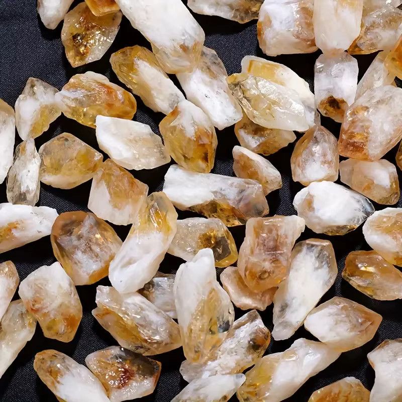 Natürliche brasilianische Citrin-Kristallchips in unregelmäßiger Form für Aromatherapie und Aquarium-Dekoration - Bild 2