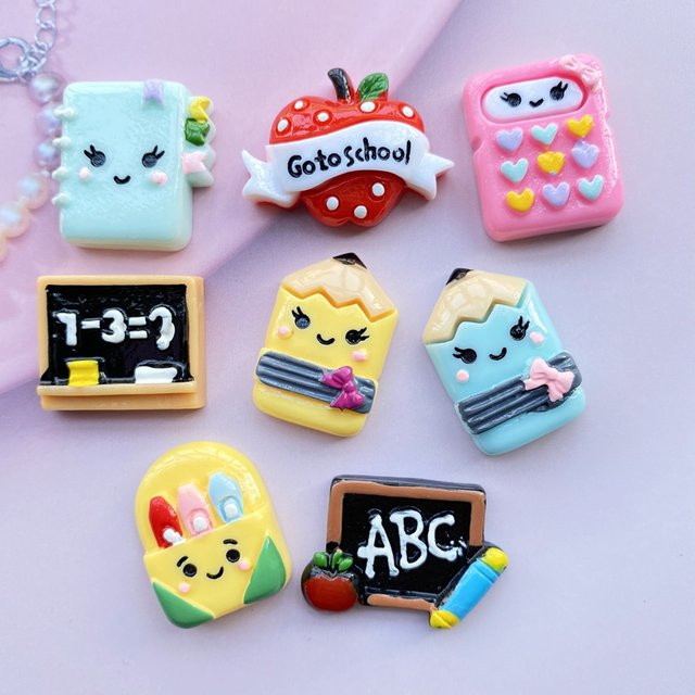 8er Set handgemalte Kawaii Harz Cabochons für DIY Scrapbooking und Haar-Deko, Flatback Mini-Schreibwaren-Verzierungen, Durchmesser: 40 mm - Bild 1