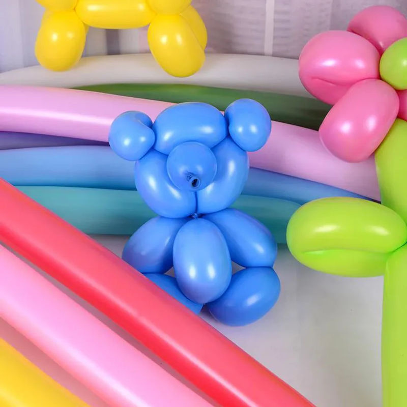 100er Set bunte Latexballons im Spiralstreifen-Design mit Luftpumpe für Geburtstag, Hochzeit und weitere Feierlichkeiten, mehrfarbig - Bild 2
