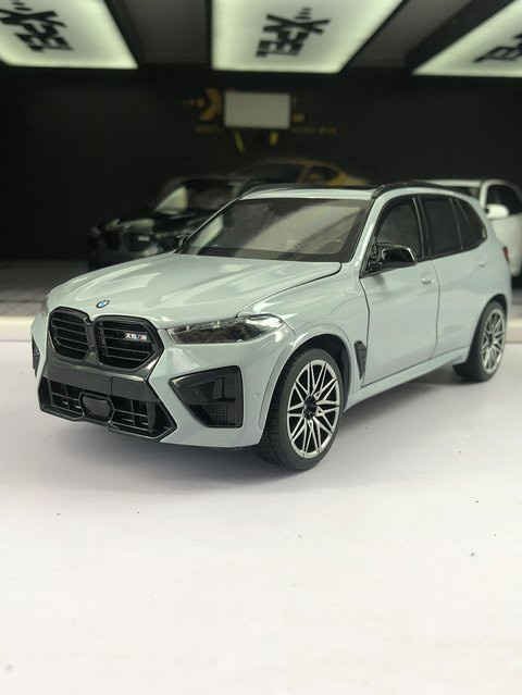 Heimanba BMW X5M Modellauto, 1:24, Metall, Weiß - Bild 1