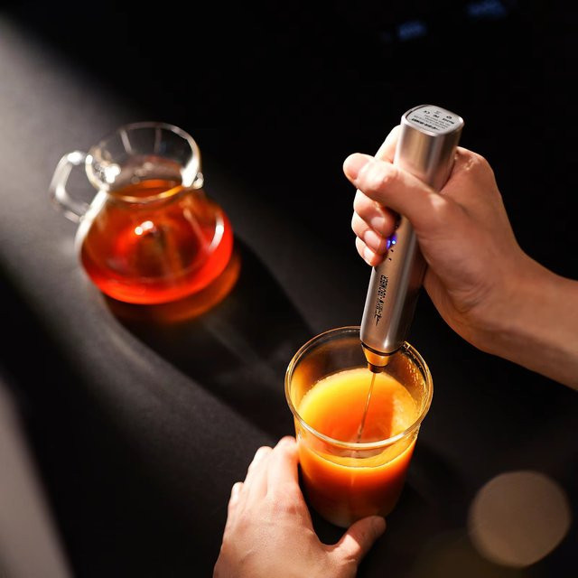 XIADYINJIA Elektrischer Milchaufschäumer und Kaffeemixer in Schwarz, tragbarer und wiederaufladbarer Milch- und Whisky-Mixer sowie Eierschläger - Bild 1
