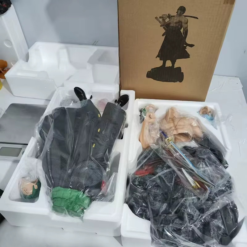 Bandai One Piece Roronoa Zoro Figur, mit Messer, 5 Wechselbare Köpfe, ab 14 Jahren - Bild 5