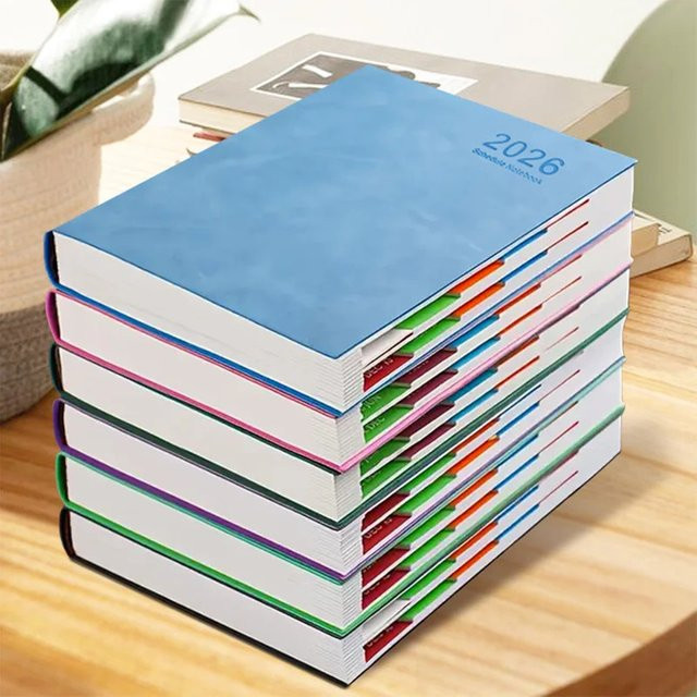 A5 Notizbuch 2026 mit täglichem und wöchentlichem Planer, 365 Tage Kalendertagebuch mit Hardcover aus grauem PU-Leder - Bild 1