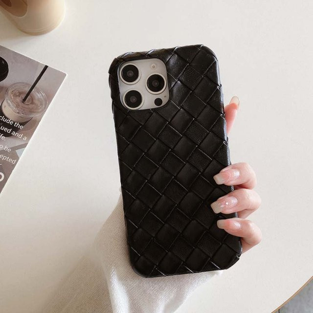 Caque Geflochtene Lederschutzhülle für iPhone 17 Pro Max 16 Pro Max 15 Pro Max 14 Pro Max 13 Pro Max in Schwarz - Bild 1