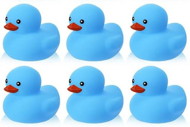 Binchi Outdoor Product Blaue Gummi-Enten, Mini-Enten-Set, Quietschende Gummi-Enten, ab 6 Jahren - Bild 1