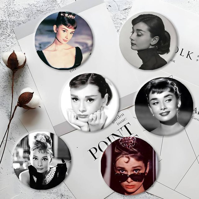 52TOYS Brosche Metall, Weißblech, A-Audrey H-Hepburn - Bild 1