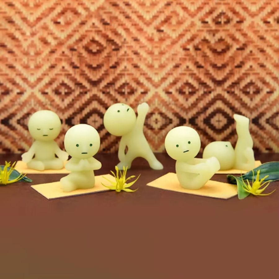 Bandai Nachtleuchtende grüne Puppe Actionfigur als Dekoration und Spielzeug für Kinder und Fans - Bild 2