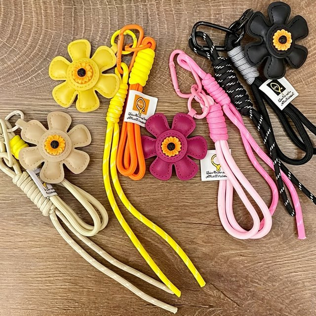 Yogodlns Schlüsselanhänger Leder, Sonnenblumen-Motiv, Damen - Bild 1