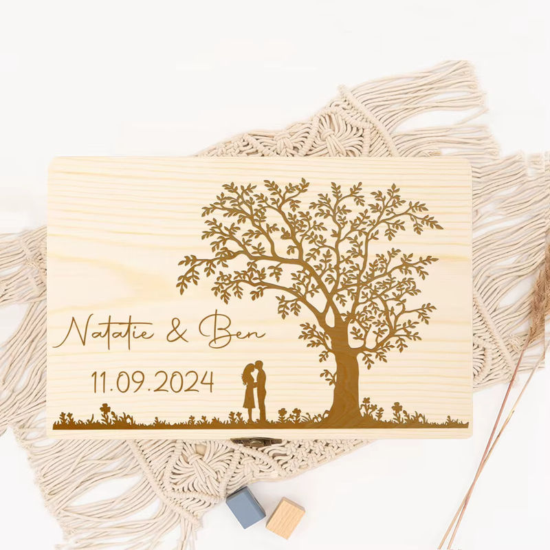 Personalisierte Hochzeits Memory Box aus Holz als Geschenk für Brautpaare und Trauzeugen - Bild 3