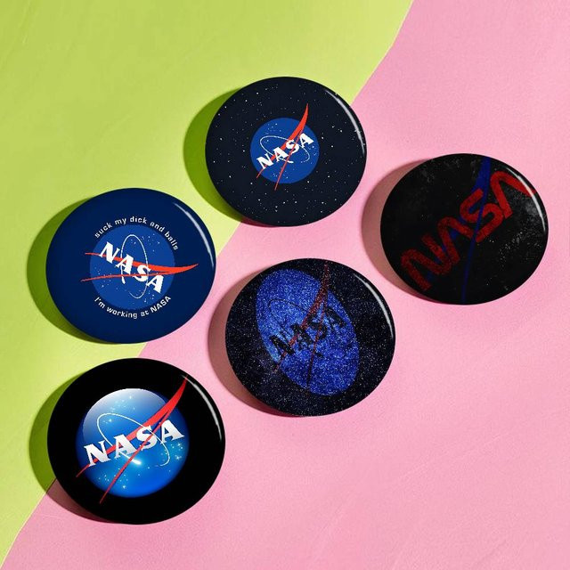 Anstecknadel N-NASA-A Anime, Bunt - Bild 1