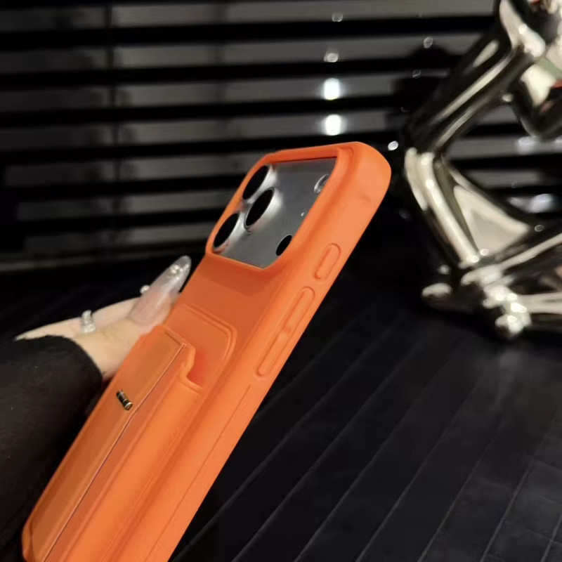RUWANGAA Stoßfeste Handyhülle mit Kartenhalter aus mattem PC und weichem TPU für iPhone 17 Pro Max, 16 Pro Max, 15, 14, 13 in Orange - Bild 2