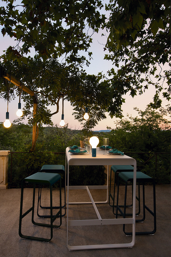 Fermob Bellevie Tisch aus Aluminium in Schwarz für Garten und Außenbereich - Bild 1