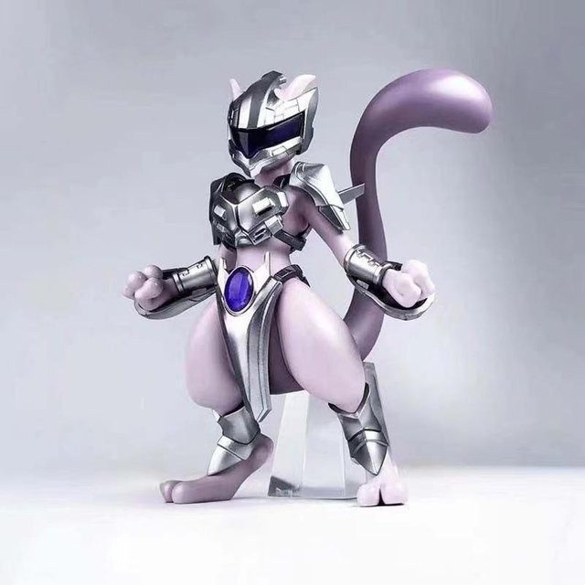 Pokémon Mewtwo in Stahlrüstung, Actionfigur, ab 14 Jahren - Bild 1