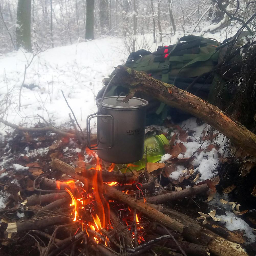 Lixada Titan-Campingtopf mit klappbarem Göffel für Outdoor und Wandern, 750 ml - Bild 3