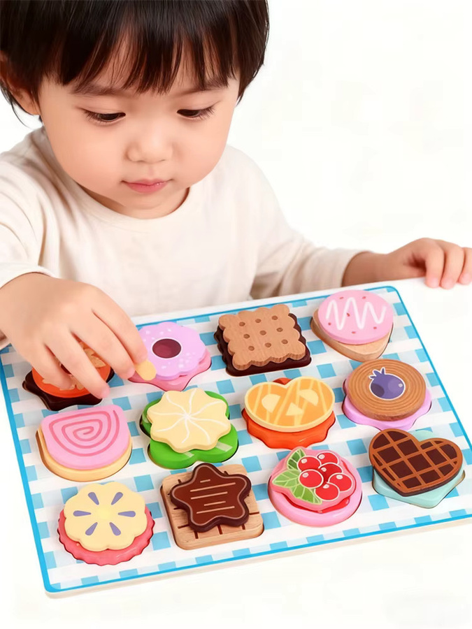 Tlewj Dessert-Puzzle-Spielzeugset aus Holz in Bunt / Mehrfarbig – Formerkennung und Feinmotorik-Training für Kleinkinder - Bild 2