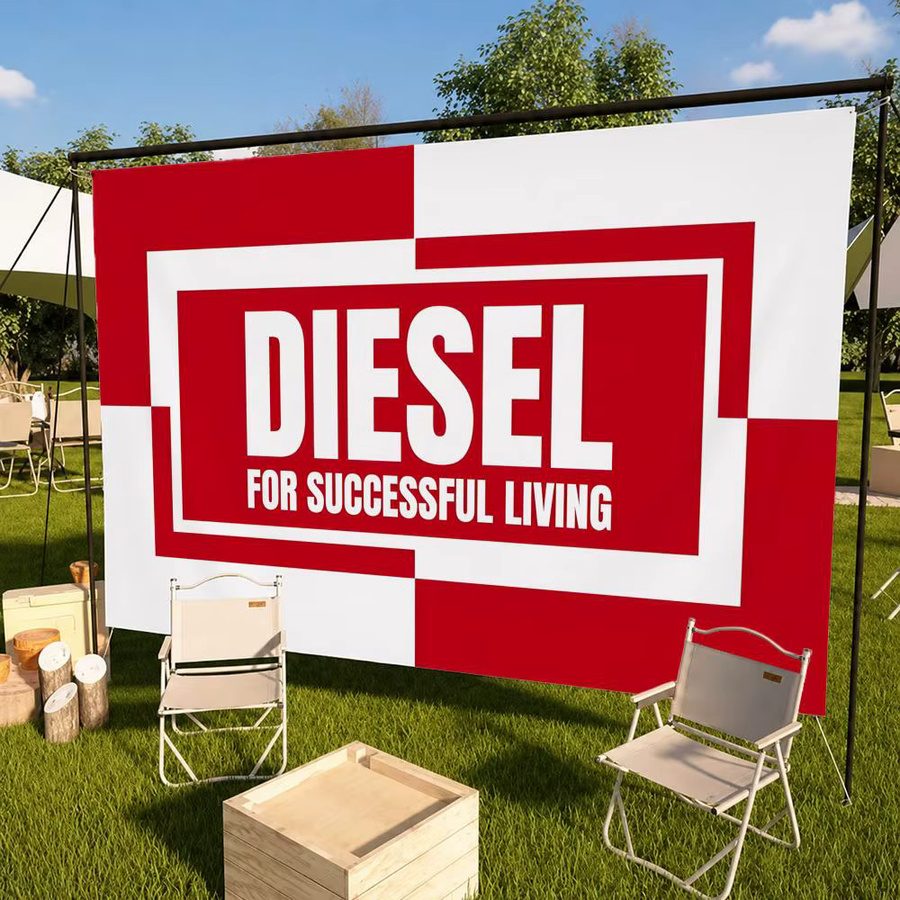 Diesel Wandfahne für den Innen- und Außenbereich in Weiß und Rot, rechteckiges Textil-Banner - Bild 3