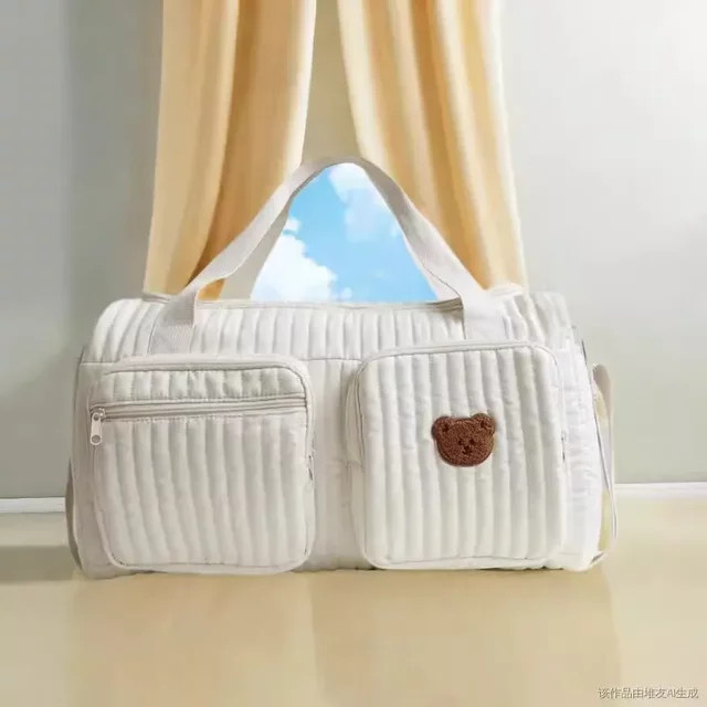 Multifunktionale Wickeltasche für Mütter als Organizer und Reisetasche in Weiß - Bild 1