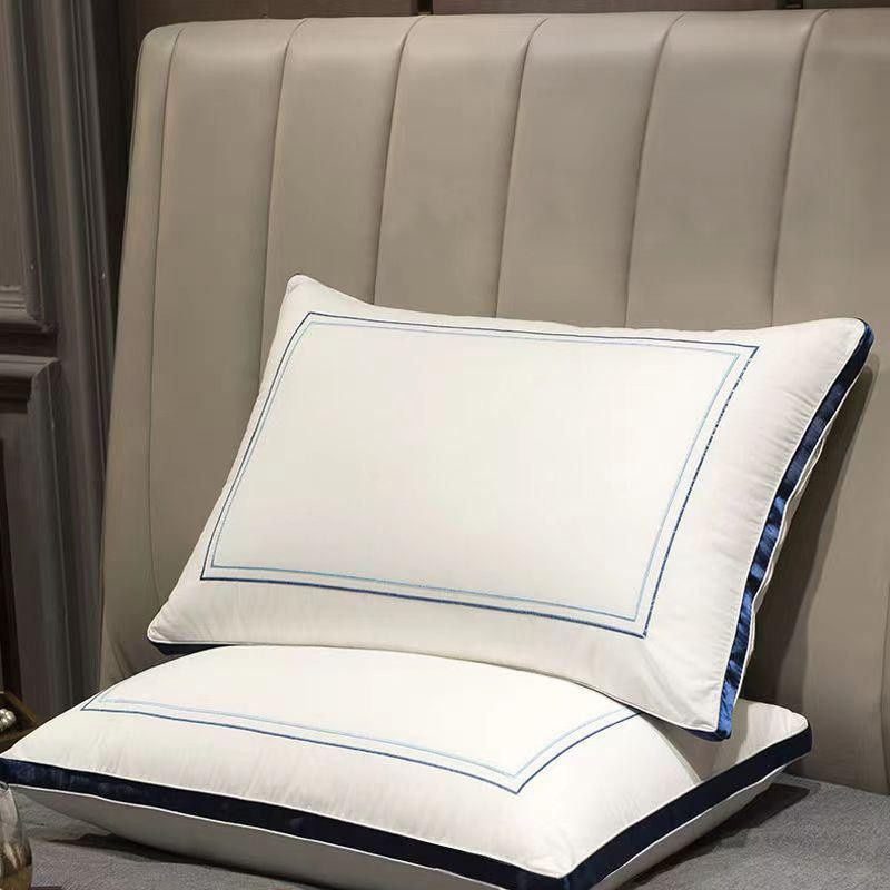 Yiran Furniture Kissen mit dreidimensionaler Stickerei aus Mikrofaser, B/B/H: 74 x 48 x 6 cm, Blau und Gold - Bild 4