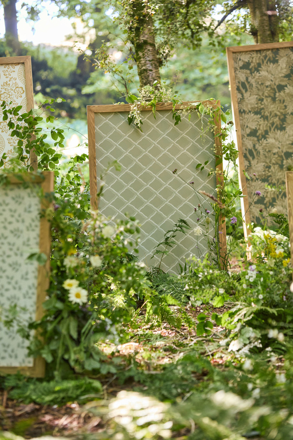 Sanderson Tapete Rye in Shed Green mit geometrischem Abstract-Muster aus Vlies - Bild 1