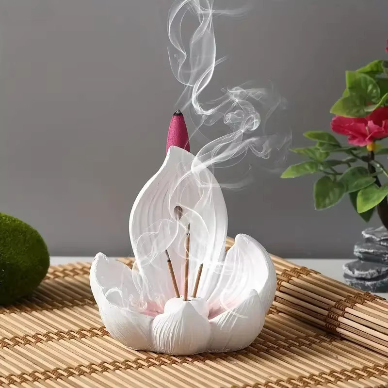 Weihrauchbrenner Lotus Design aus Keramik in Weiß für Yoga und Meditation - Bild 1