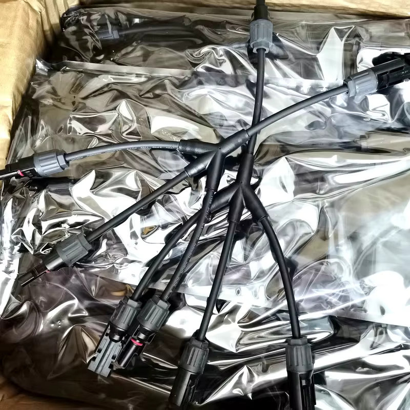 Wasserdichter PV-Stecker Y-Typ für parallelen Anschluss von Solarpanel-Systemen in Schwarz - Bild 3
