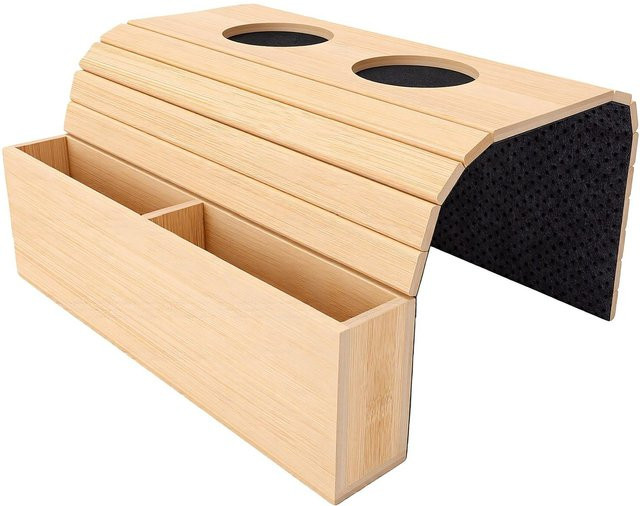 Multifunktionales Holz-Sofa-Armlehnen-Tablett von KaiSai in Braun mit Becherhalter für dein Wohnzimmer - Bild 1