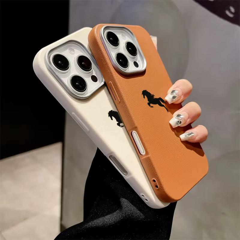 Stoßfeste Handyhülle mit Pferdemotiv für iPhone 17 Pro Max, iPhone 16, 15, 14, 13, 12, 11 und XS/X/XR/7/8 in Weiß - Bild 1