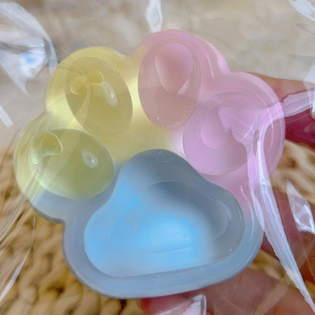 Yiran bag Squishy Dreifarbige Katzenkrallen, Fidget-Kugel, beige - Bild 1