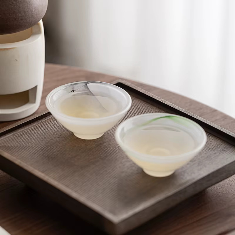 Gongfu Teegeschirr Set mit Glas Teetasse in Bambus Hutform und chinesischer Tuschemalerei, transparent - Bild 3