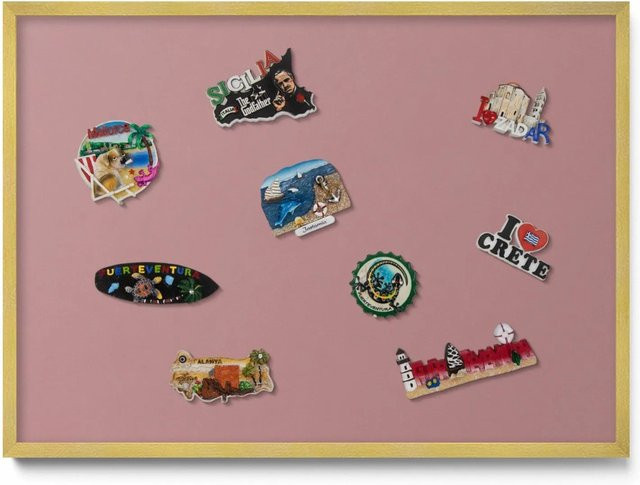 Tulup Magnettafel Metall Magnetboard für Reisemagnete in Pastellrosa mit Goldrahmen, B: 70 cm, H: 50 cm - Bild 1