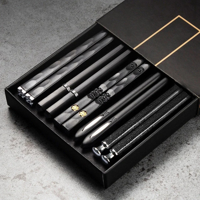 JANKNG Essstäbchen Set aus 5 Paaren in Schwarz mit rutschfestem Griff und mattem Finish für Sushi und Restaurantbesuche - Bild 1