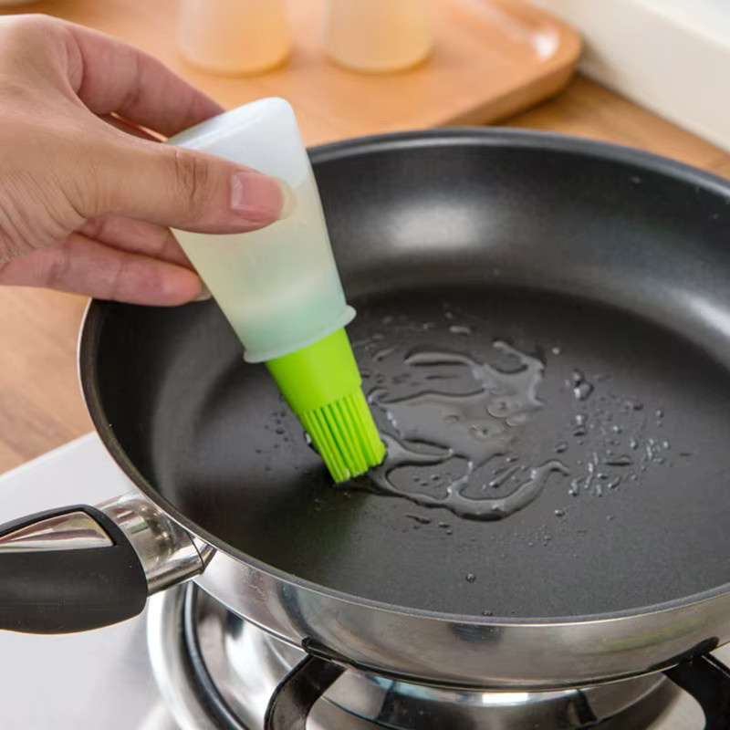 Hitzebeständlicher Silikon-Basting-Pinsel von PDQ für die Küche zum Backen, Kochen und Grillen - Bild 1